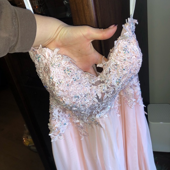 Grad dress light pink size 4 - Picture 5 of 5